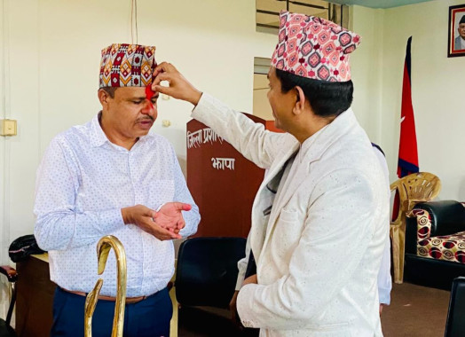 झापा जिल्लाको सहायक प्रमुख जिल्ला अधिकारीको रूपमा सफल कार्यकाल पूरा गरी प्रमुख जिल्ला अधिकारीको गरिमामय जिम्मेवारीका साथ बाजुरा जिल्ला सरुवा भई जानुहुने आदरणीय श्री डोरेन्द्र निरौला ज्यूलाई हार्दिक बधाई तथा फेरि भेटौला .